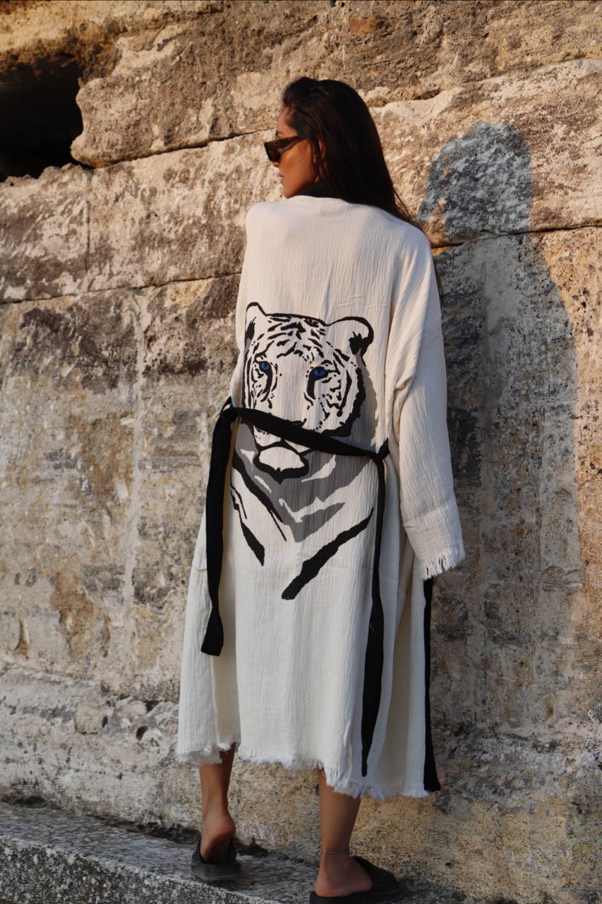 Tiger robe