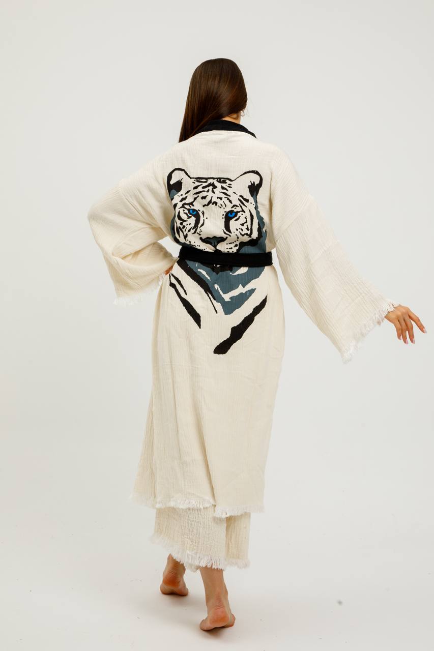Tiger robe